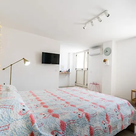 Flamingo 3*