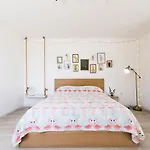 Flamingo Couette-café 3*