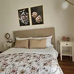 Flamingo Couette-café 3*