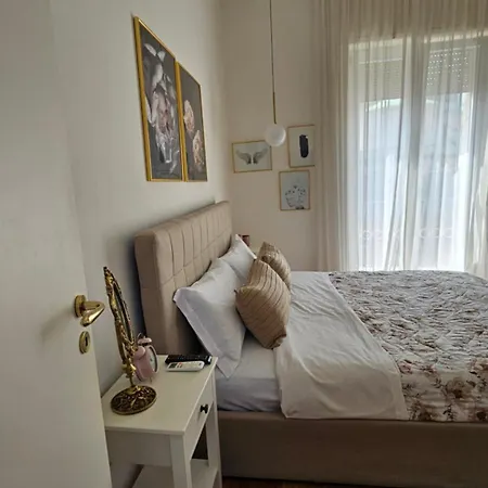 Flamingo Bed & Breakfast