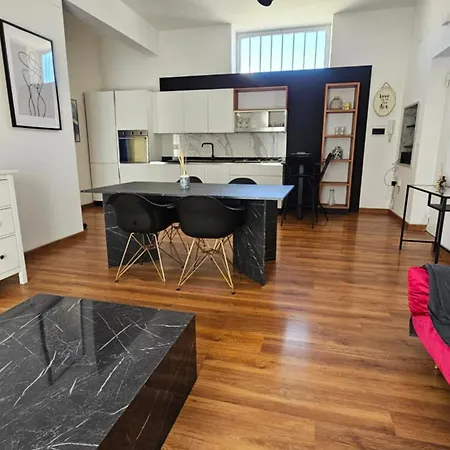 住宿加早餐酒店 Flamingo