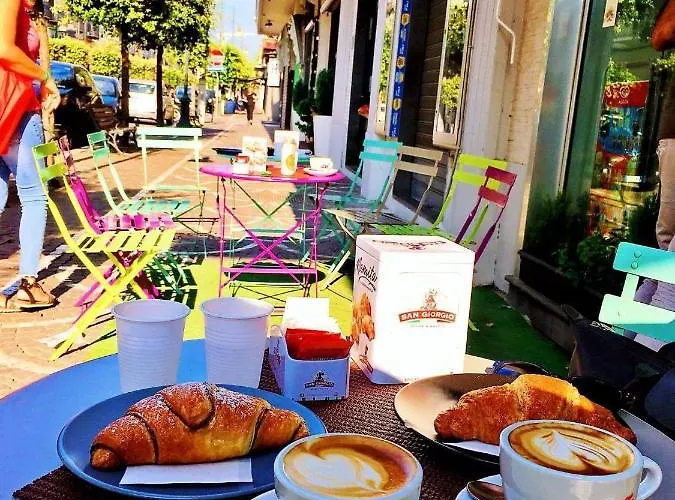 לינה וארוחת בוקר Flamingo