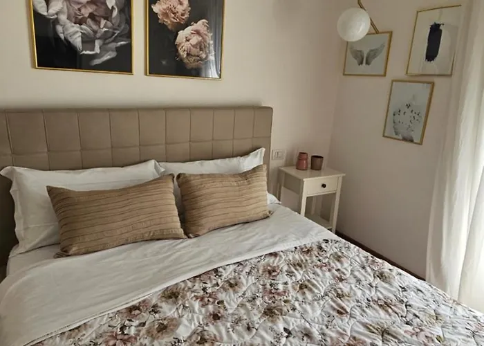 Flamingo לינה וארוחת בוקר פומפיי