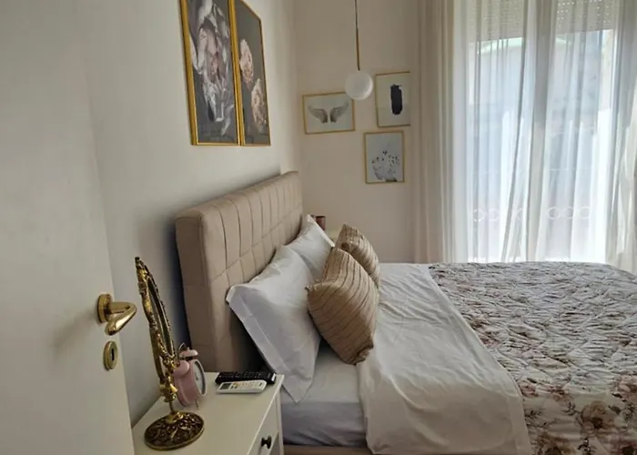 Flamingo לינה וארוחת בוקר