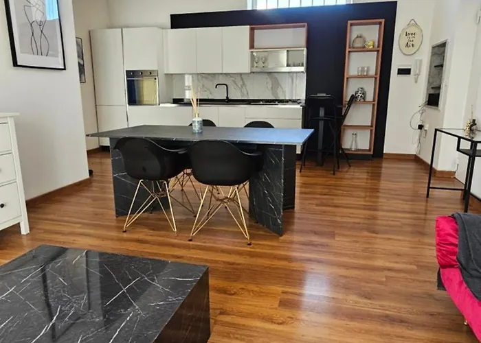 לינה וארוחת בוקר Flamingo