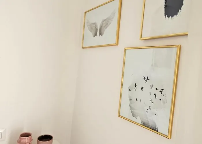 לינה וארוחת בוקר Flamingo 4*