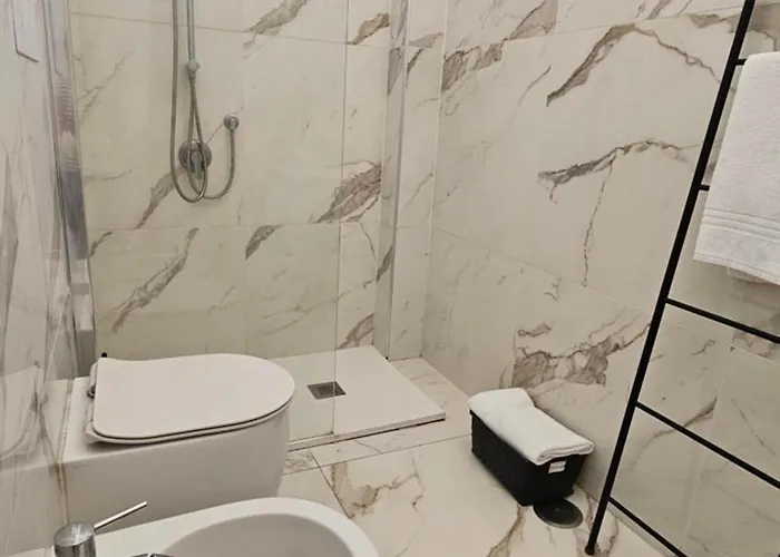 לינה וארוחת בוקר Flamingo פומפיי